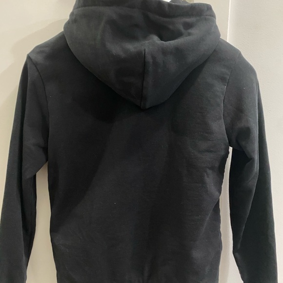 Basic black hoodie: logo embroidered hoodie - Picture 3 of 8